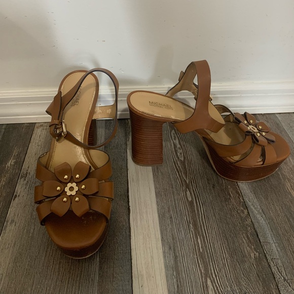 Michael Kors -Tara Platform shoes-7.5 - Picture 3 of 4